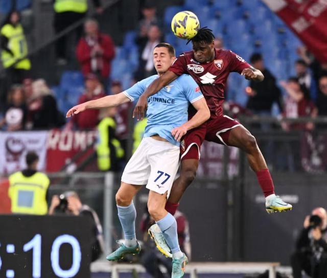 关于今晚国际米兰调整名单以备意甲,外线爆发环节打磨,更衣室稳定,赛程密集仍需轮换的信息 关于今晚国际米兰调整名单以备意甲,外线爆发环节打磨,更衣室稳定,赛程密集仍需轮换的信息