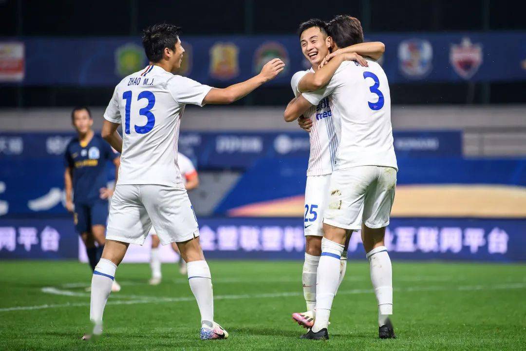 包含加时末段成都蓉城复出首秀——法甲节点到来，话题不断，赛程密集仍需轮换的词条